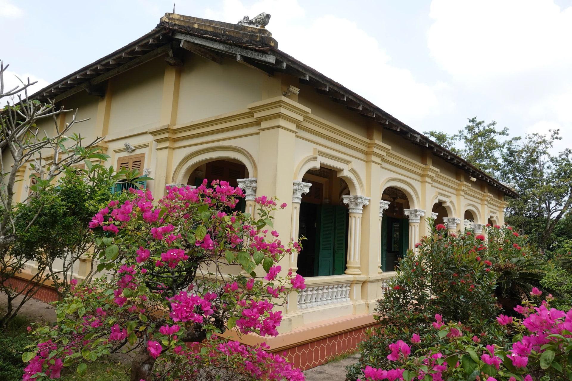 Nhà cổ Ba Đức (~1850)