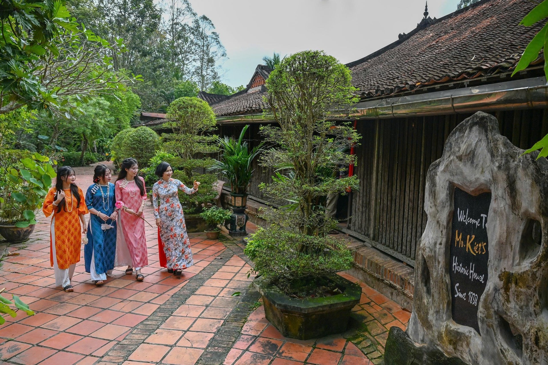 Làng cổ Đông Hòa Hiệp